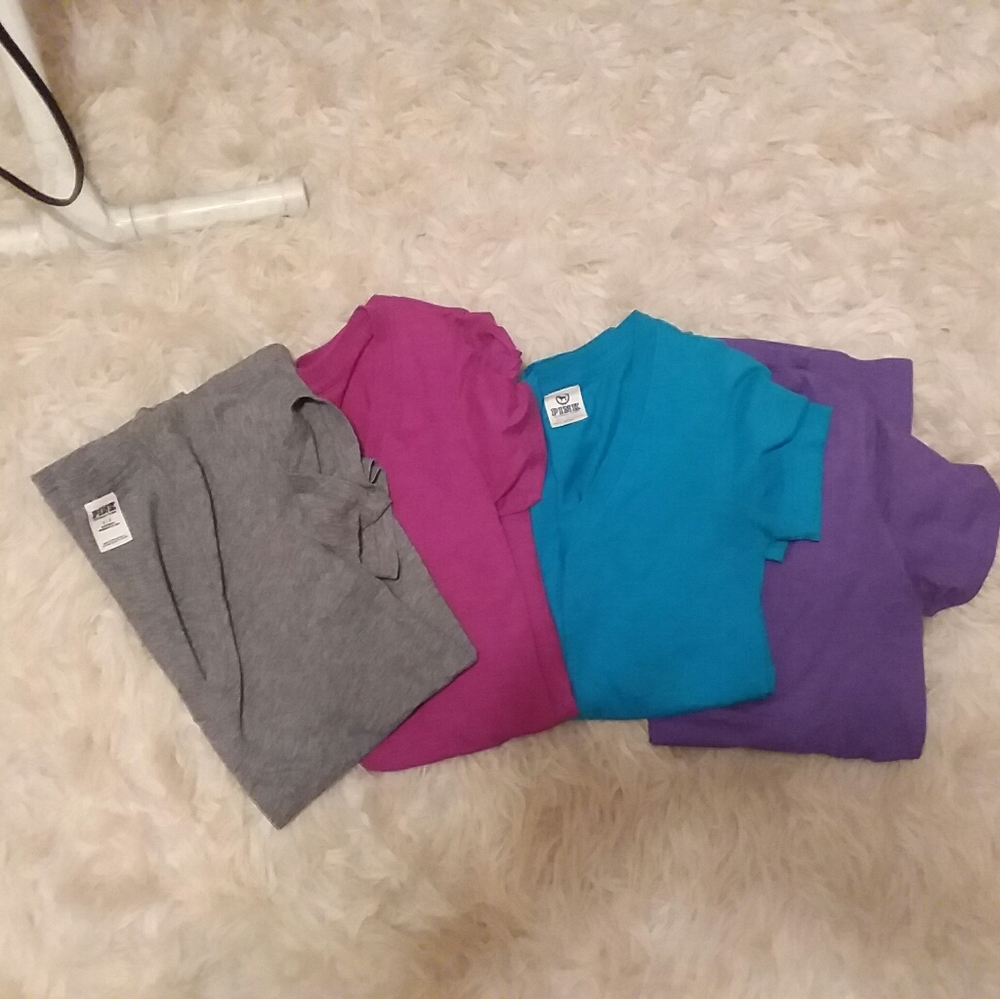 VS PINK V-NECK T BUNDLE